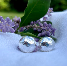Load image into Gallery viewer, Dome Hammered Earrings
