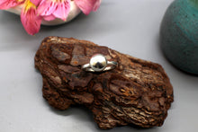 Load image into Gallery viewer, Dome Ring