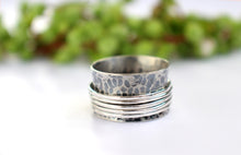 Load image into Gallery viewer, Spinner Ring